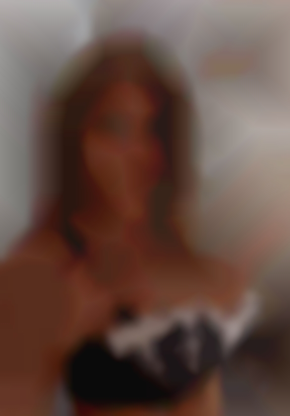 Virtual where date meet white ariane from Winona.
